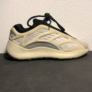 Yeezy 700 Boost “Azael”